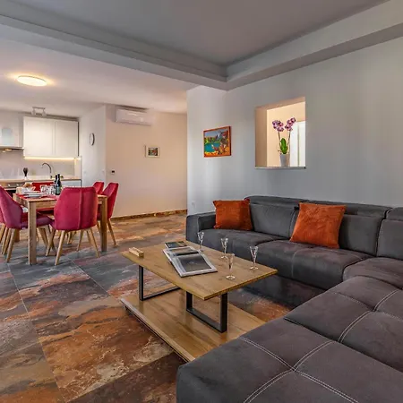 Pet Friendly In Madulin Medulin