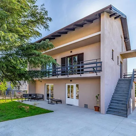 Appartement Pet Friendly In Madulin *